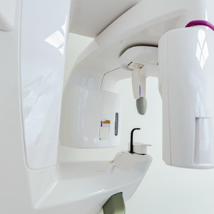 3D cone beam scanner standing against a wall